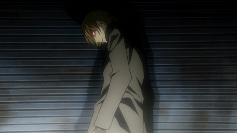 Edgelord Light Yagami glares evilly