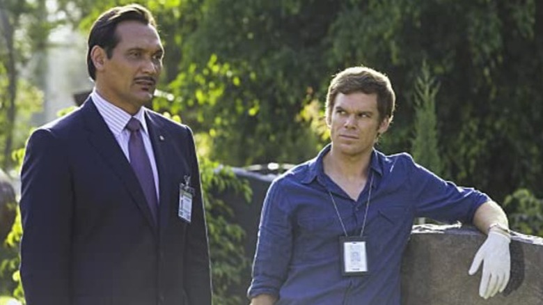 Jimmy Smits gravestone cematary Michael C. Hall in Dexter