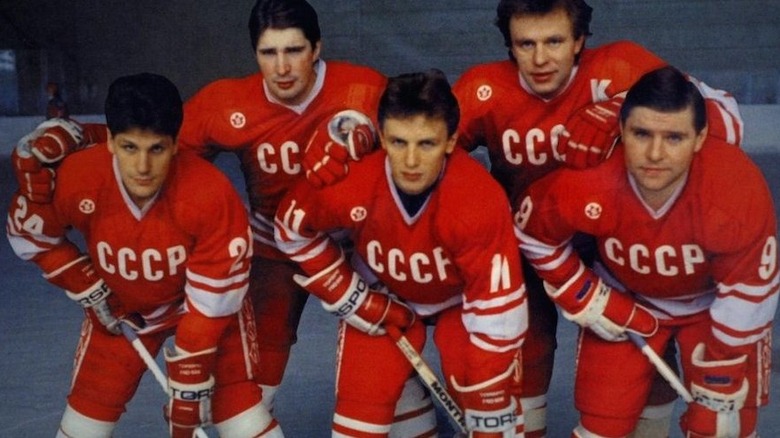 Russian hockey team posing