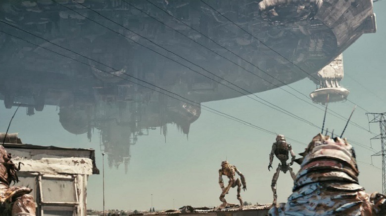 The massive mothership hangs over District 9