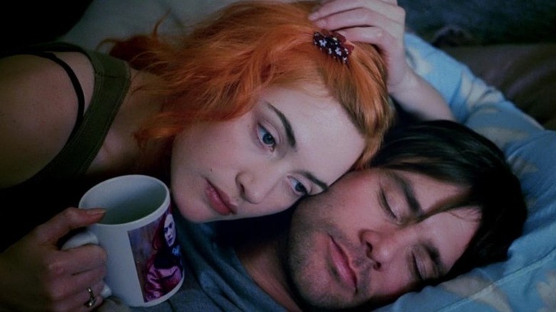 Kate Winslet and Jim Carrey nap together