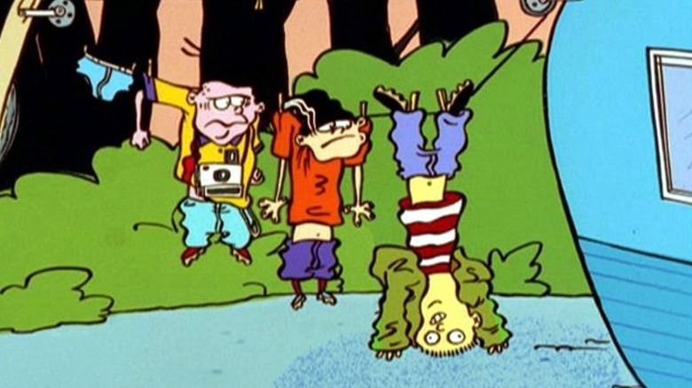 The Eds hung up on a wire on Ed, Edd n Eddy