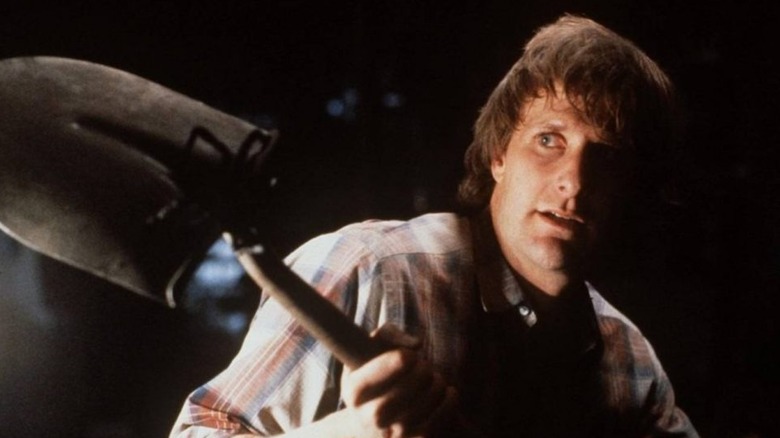 Jeff Daniels Arachnophobia with shovel