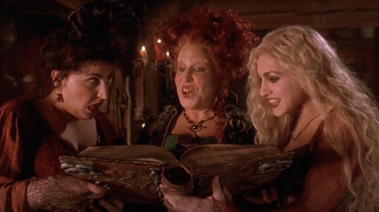 Bette Midler Sanderson Sisters Hocus Pocus read book