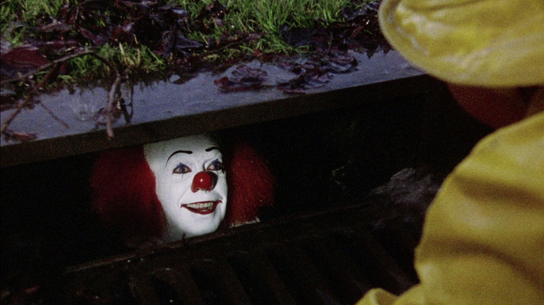 it movie tim curry 1990 king stephen clown sewer