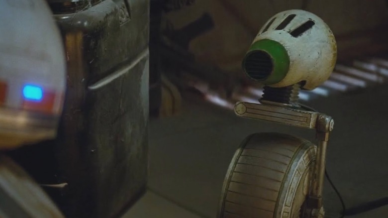 D-O communicates with BB-8
