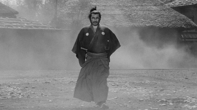 Toshirō Mifune walking