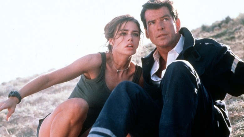 Pierce Brosnan Denise Richards beach World Is Not Enough