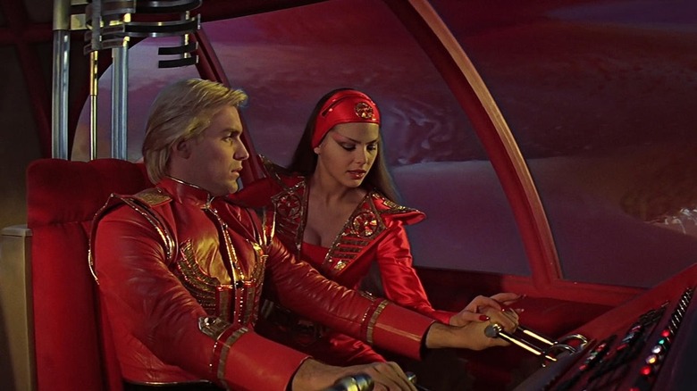 Flash Gordon flying ship