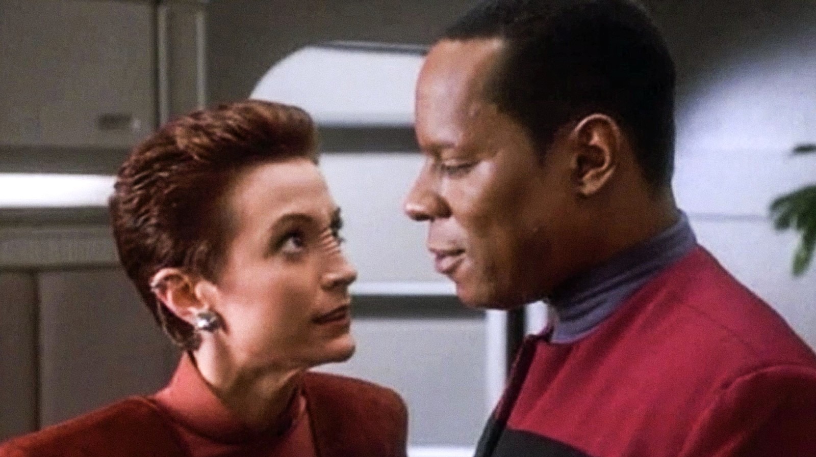 أفضل 15 حلقة من Star Trek: Deep Space تسع حلقات ، مرتبة