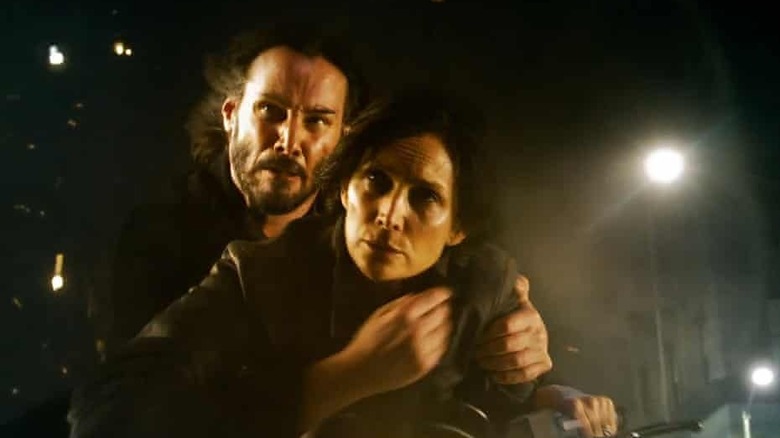Keanu Reeves and Carrie Anne Moss in "The Matrix: Ressurections"