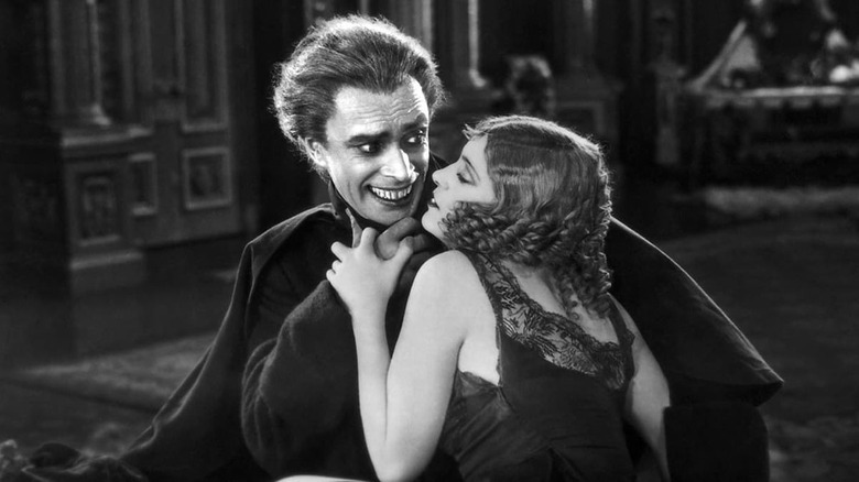 Conrad Veidt and Mary Philbin in The Man Who Laughs