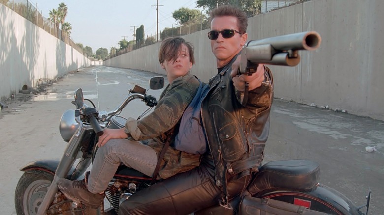 Arnold Schwarzenegger Edward Furlong T2