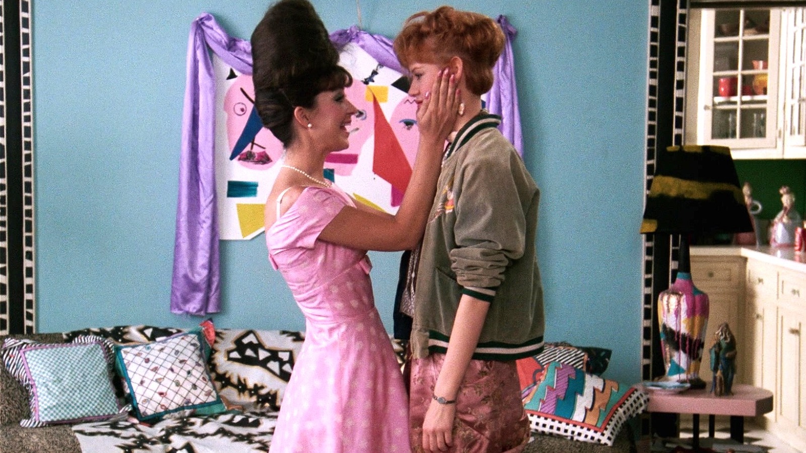 The 15 Most Iconic Fashion Moments In '80s Teen Movies