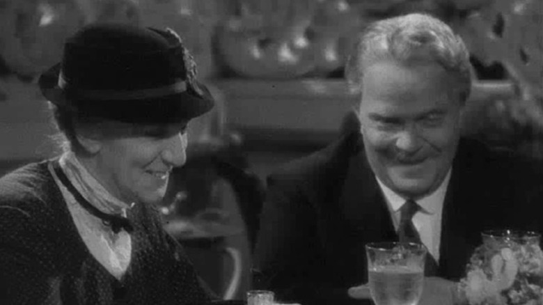 Beulah Bondi and Victor Moore as Lucy and Barkley Cooper in Make Way for Tomorrow