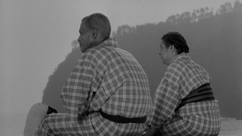 Chishû Ryû and Chieko Higashiyama as Shukichi and Tomi Hirayama in Tokyo Story