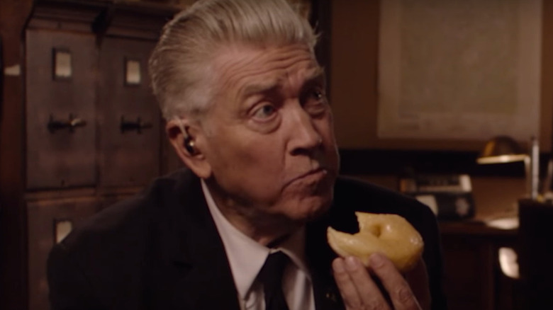 Gordon Cole eating donut