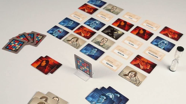 codenames board game