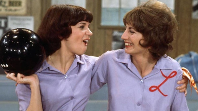 Penny Marshall and Cindy Williams  bowling