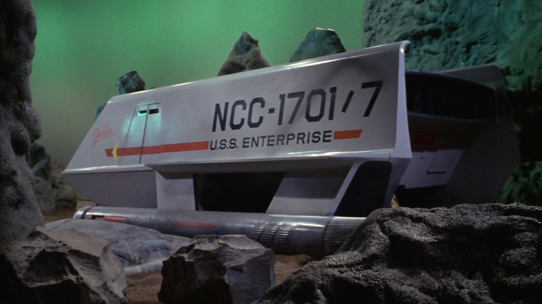 Shuttlecraft on planet 