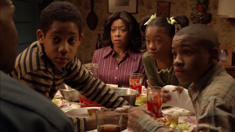 Everybody Hates Chris' Chris, Rochelle, Tonya, and Drew Rock glaring at Julius