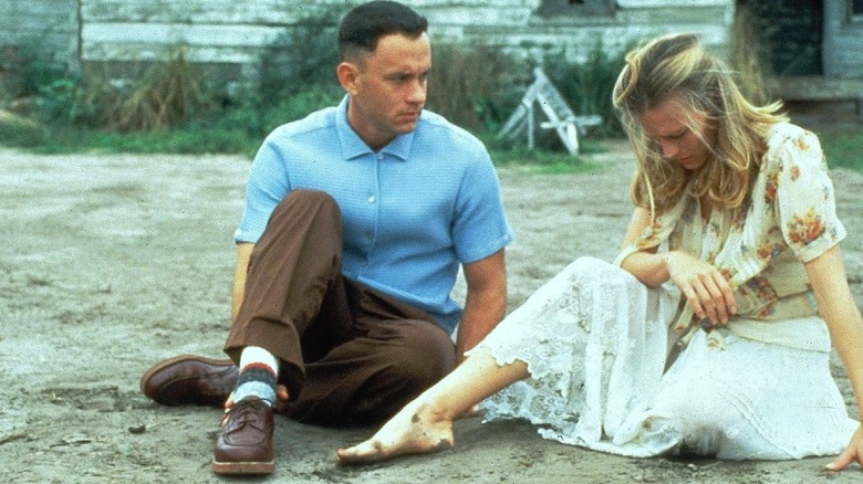 Forrest sits with Jenny "Forrest Gump"