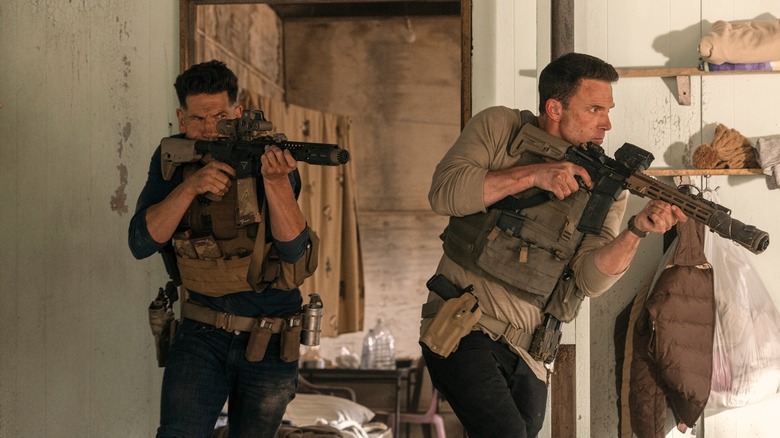 Jon Bernthal's Braxton and Ben Affleck's Christian going in guns blazing at the compound in The Accountant 2