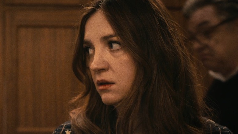 Abby Elliot as Natalie Berzatto, appearing concerned in The Bear