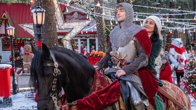 Whitehouse and Hudgens on horseback