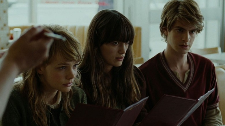 Carey Mulligan, Keira Knightley, Andrew Garfield in Never Let Me Go