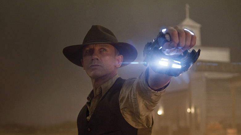 Daniel Craig shoots laser