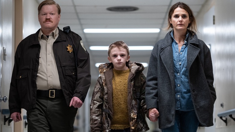 Jesse Plemons, Jeremy T. Thomas, and Keri Russell in Antlers (2021)