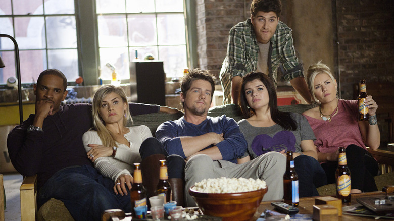 Damon Wayans Jr., Eliza Coupe, Zachary Knighton, Adam Pally, Casey Wilson and Elisha Cuthbert in Happy Endings