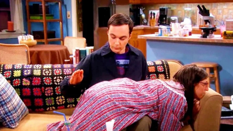 The Big Bang Theory, Sheldon spanking Amy over his knee