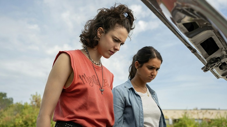 Drive-Away Dolls Margaret Qualley and Geraldine Viswanathan