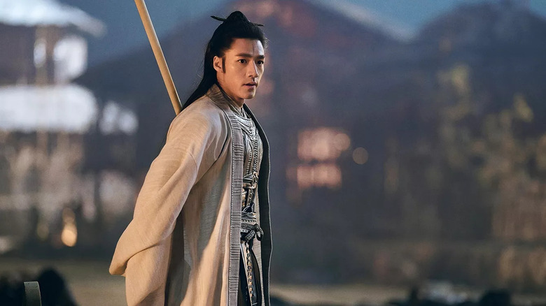 Yu Shi As Ji Fa memegang stafnya dalam Penciptaan Dewa II: Demon Force