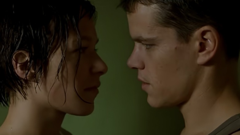 The Bourne Identity S Most Romantic Scene Wasn T Romantic At All On Set