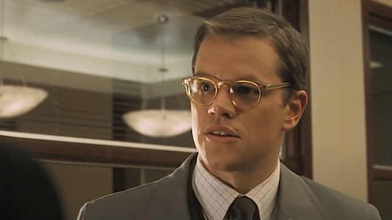 Matt Damon as Linus wearing a disguise in Ocean's Eleven