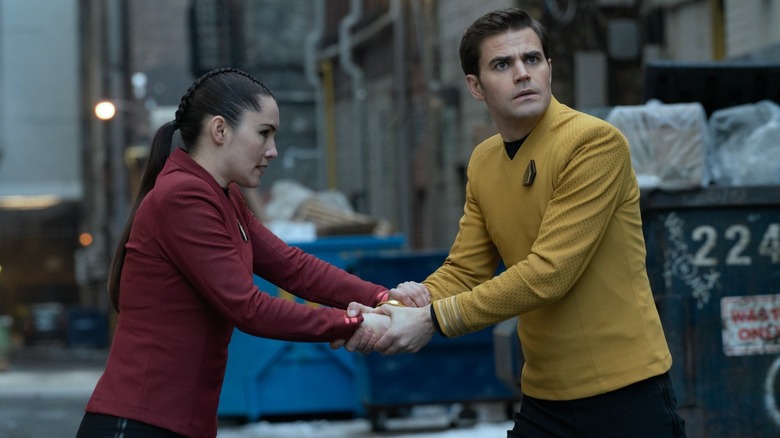 Star Trek: Strange New Worlds La'an and Kirk