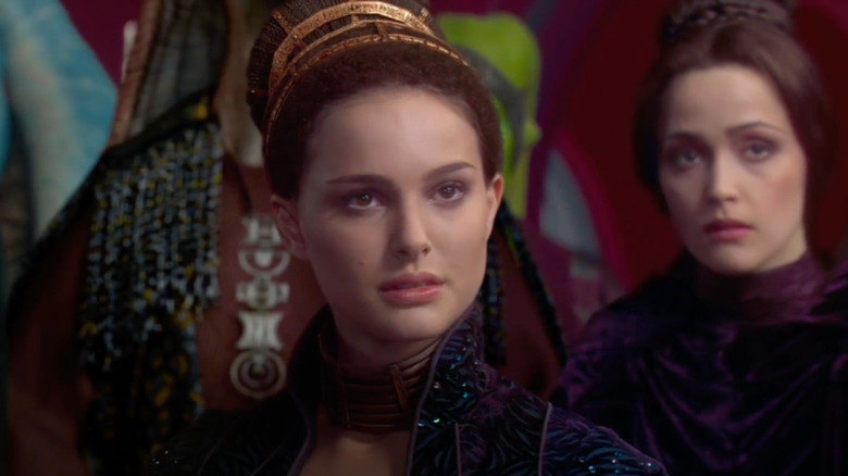 Padme with her crew in Attack of the Clones