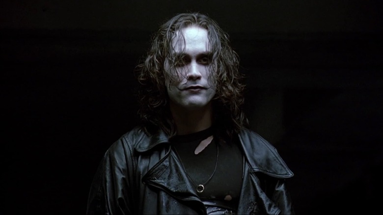 Brandon Lee em O Corvo (1994)