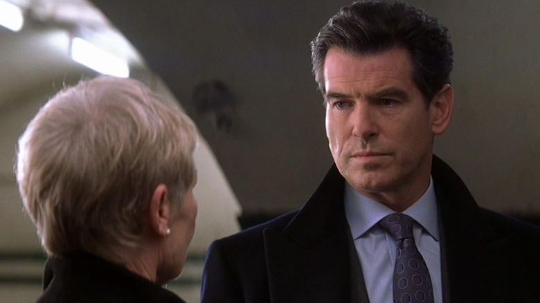 Pierce Brosnan as Jameseims Bond speaks to Iudi Dench as m in die another day