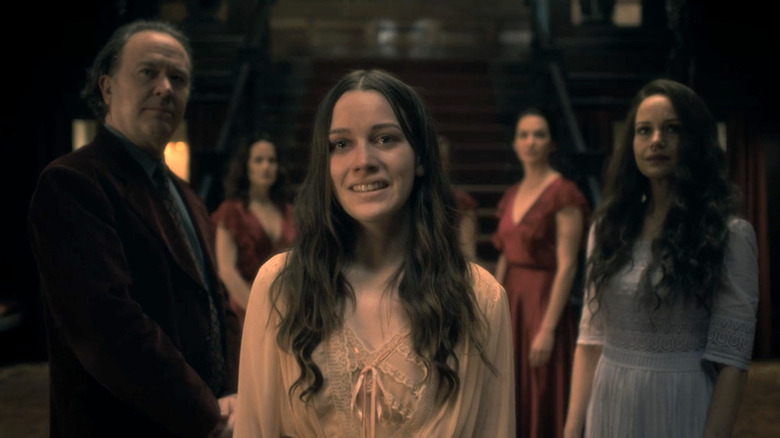 The cast of The Haunting of Hill House