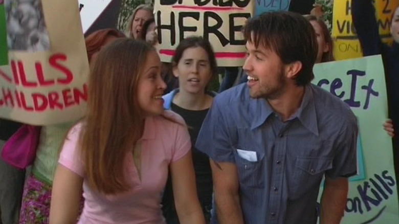 Autumn Reeser and Rob McElhenney in It's Always Sunny in Philadelphia