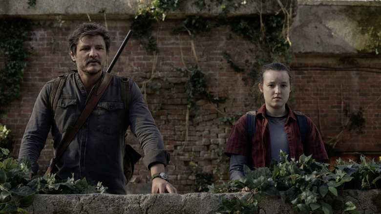 Pedro Pascal and Bella Ramsey in The Last of Us