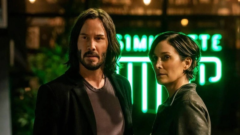 Keanu Reeves and Carrie-Anne Moss in The Matrix Resurrections