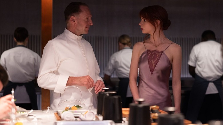 Ralph Fiennes and Anya Taylor-Joy in The Menu