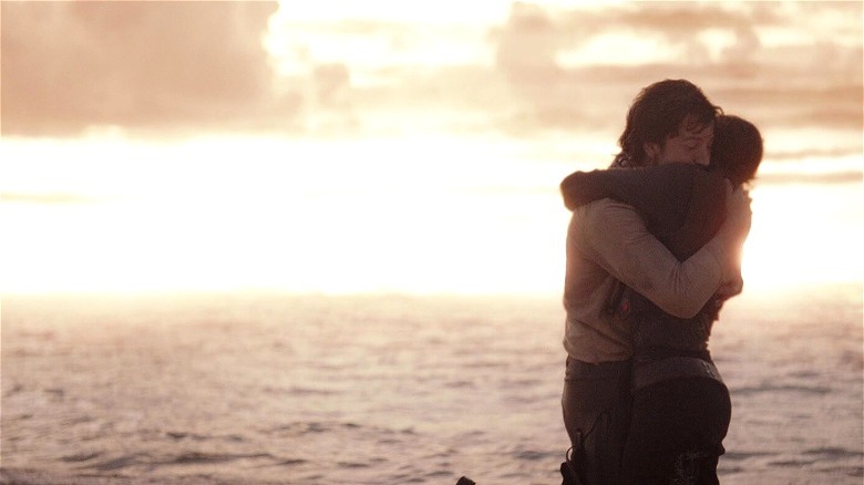 Jyn and Andor hug Rogue One