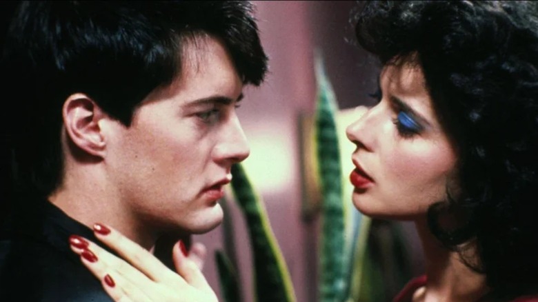 Jeffrey and Dorothy speaking in her apartment in Blue Velvet