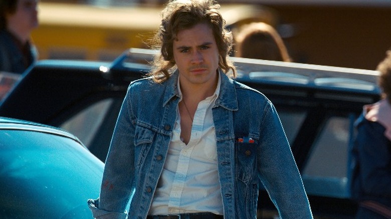 Dacre Montgomery as Billy Hargrove in stranger things